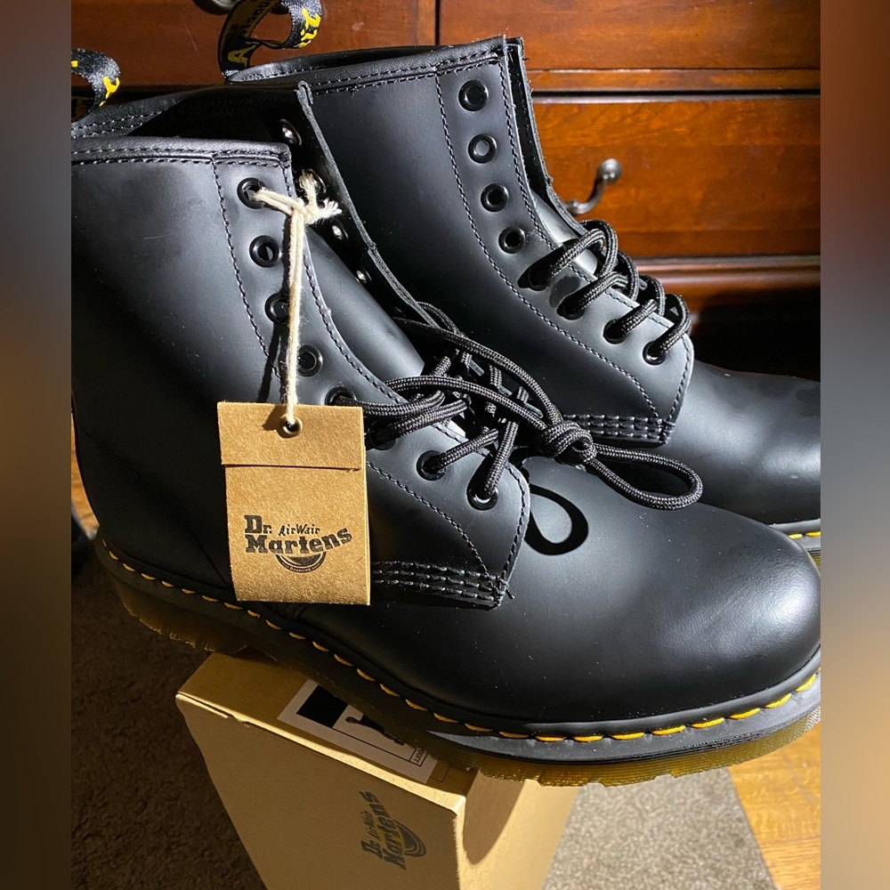 1460 Doc Martens size 10.5m Black/Smooth.